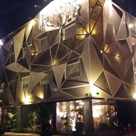 Couleur Hotel Cengkareng Jakarta Extérieur photo